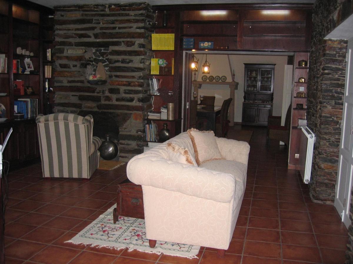 Villa Casa Ribeira De Pera à Castanheira de Pera Extérieur photo